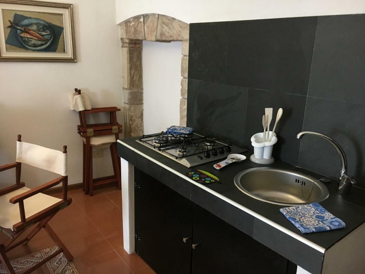 L'Appogghju Bed & Breakfast Castelsardo Bagian luar foto